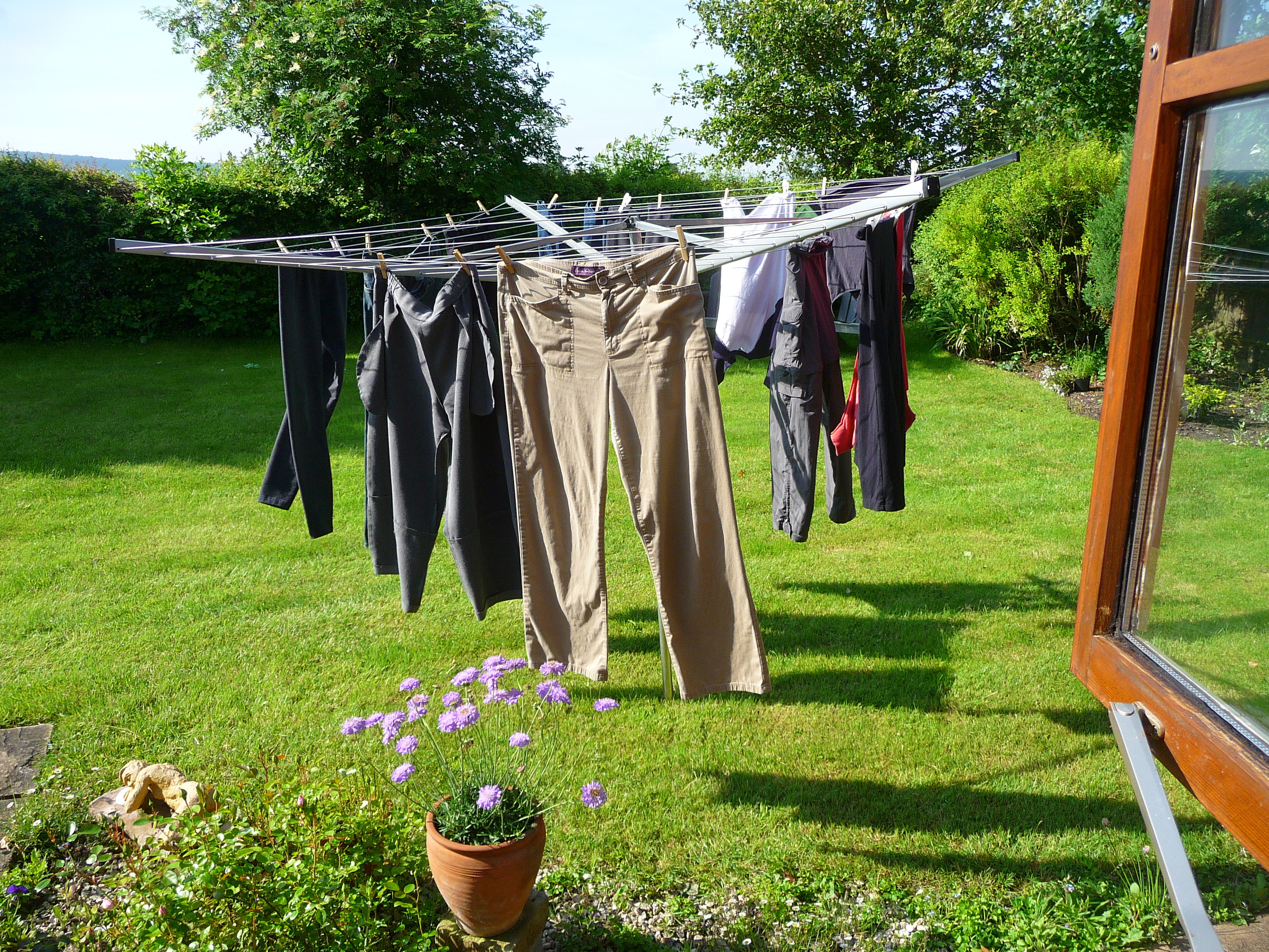 clothesline